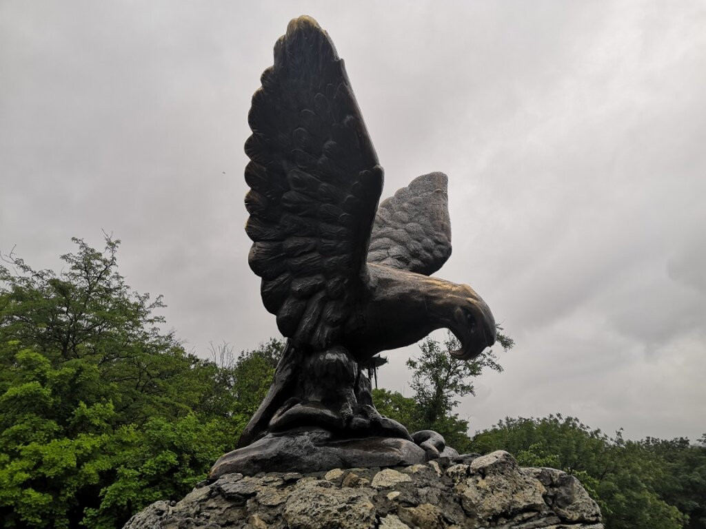 The Eagle Mounument景点图片