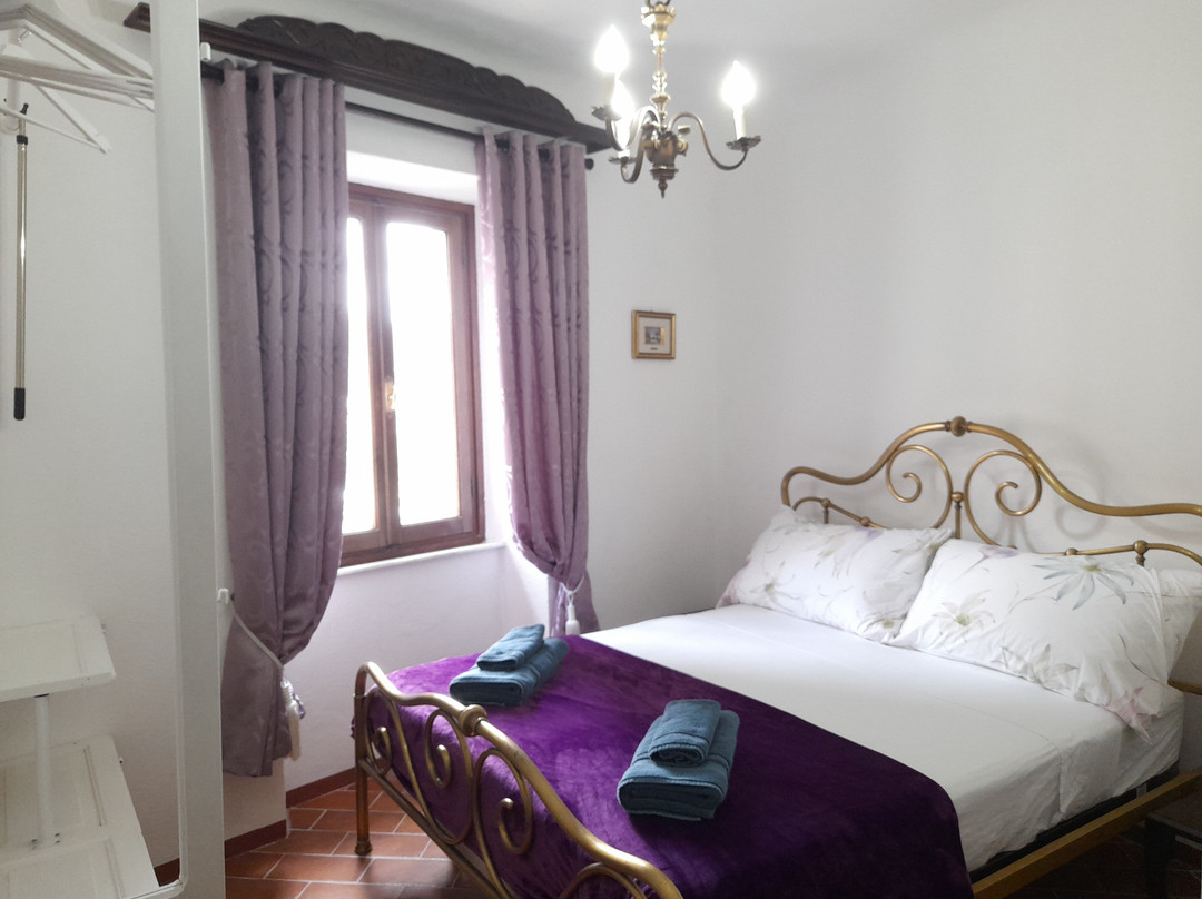 Monti Guesthouse