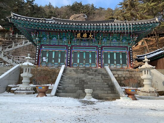 Okcheon Yongamsa Temple景点图片
