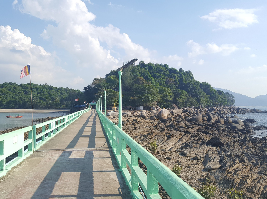 Myaw Yit Pagoda