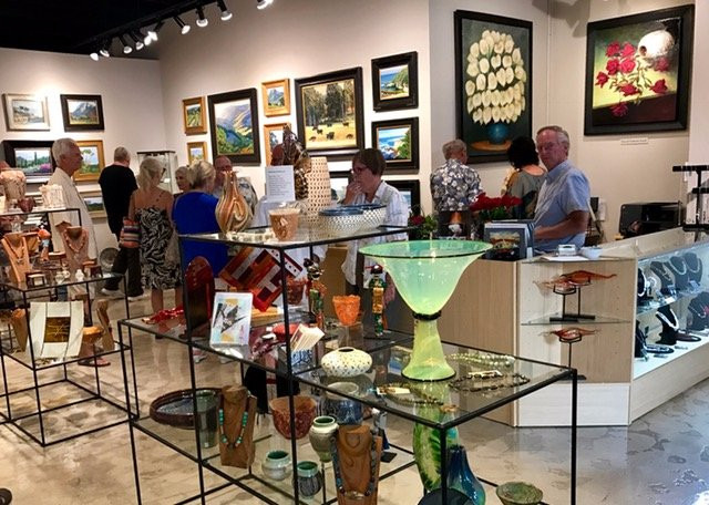 Park Street Gallery-帕索罗布尔斯必去景点