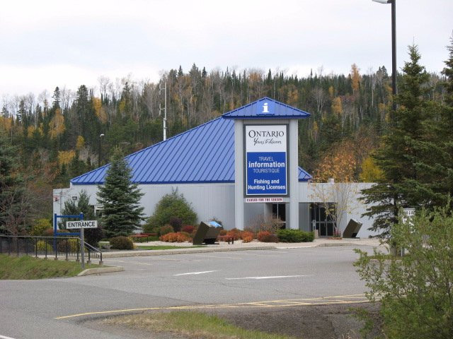 Ontario Travel Information Centre - Pigeon River景点图片