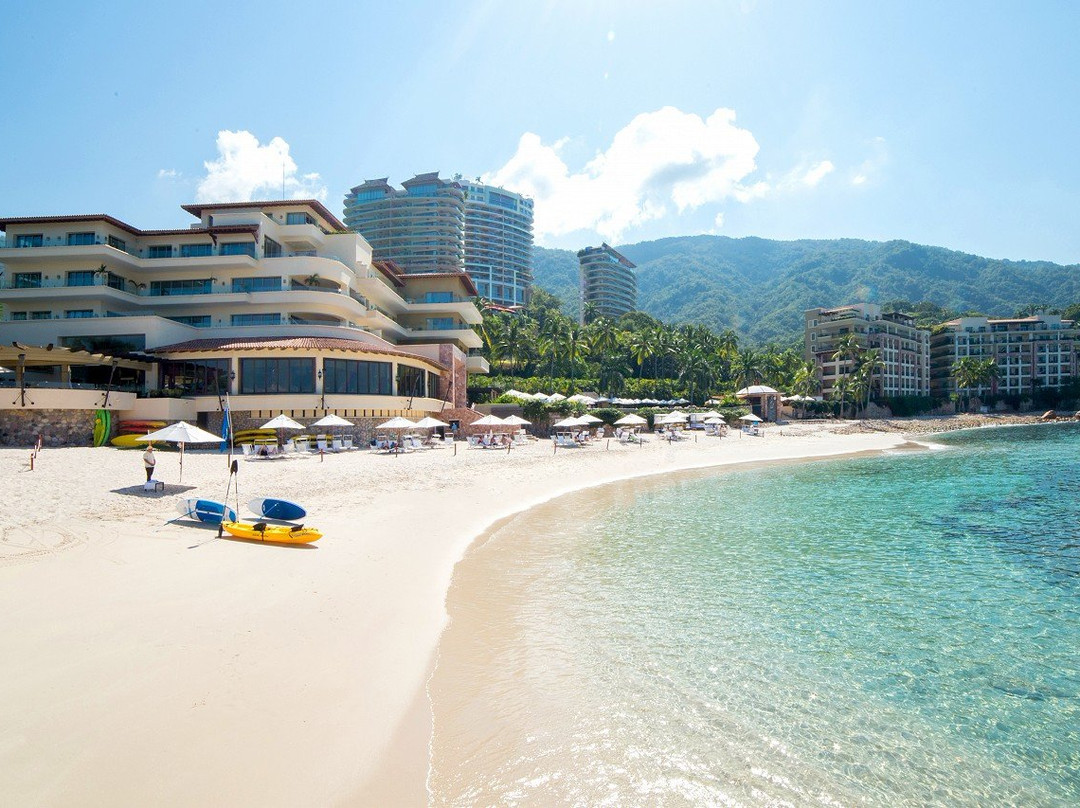 加尔萨布兰卡自然保护区温泉度假酒店主图