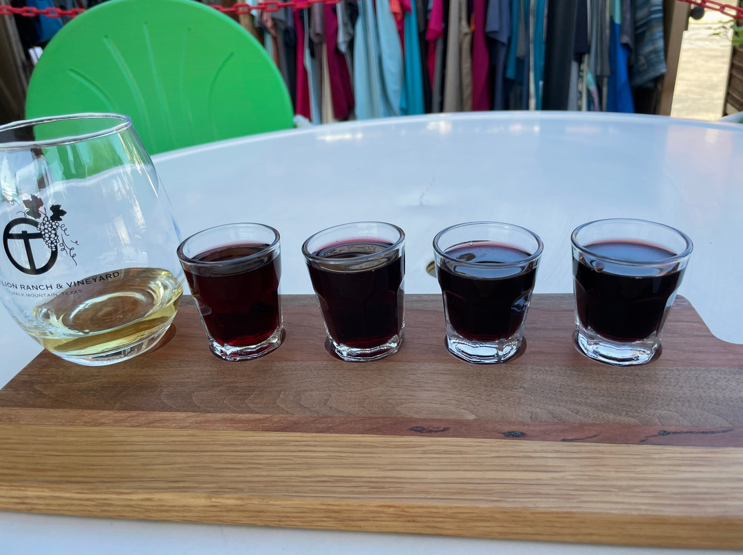 Bull Lion Ranch & Vineyard