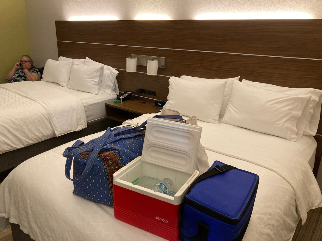 Holiday Inn Express & Suites Byron by IHG主图