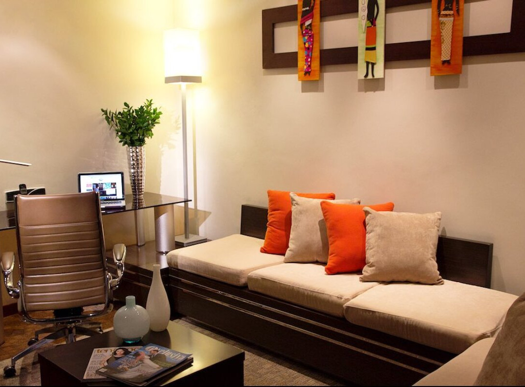 阿塔米拉村套房酒店主图