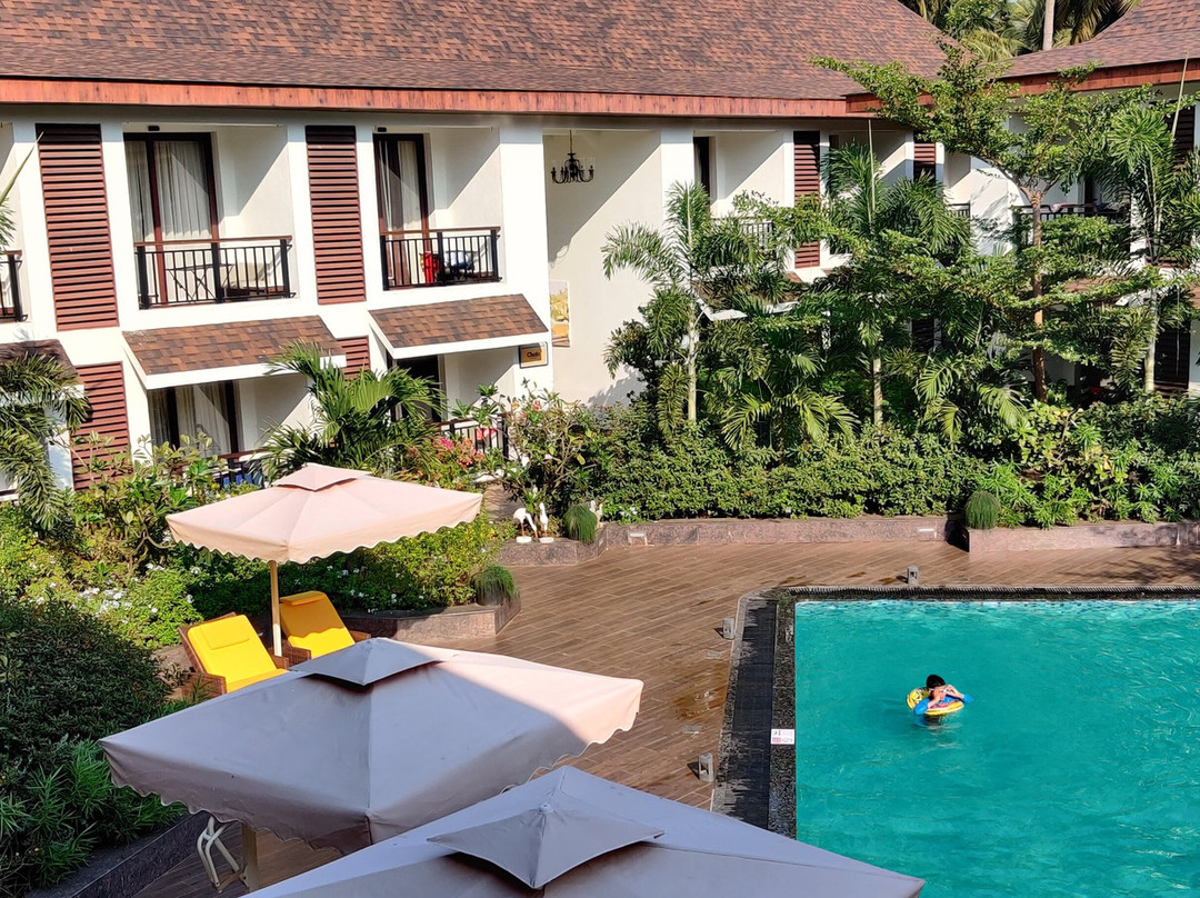 Sobit Sarovar Portico主图