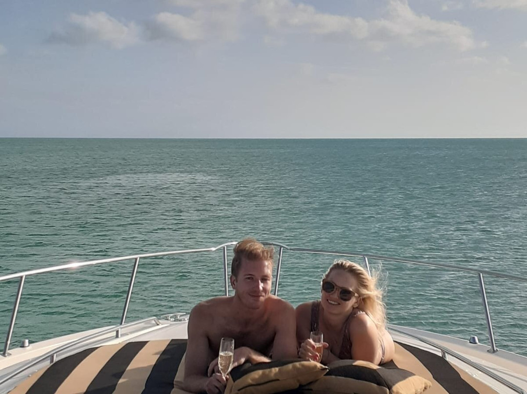 Poseidon Charters-普罗维登西亚莱斯必去景点