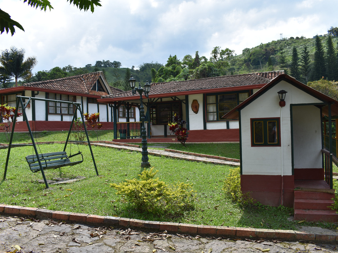 Amigos Del Campo主图