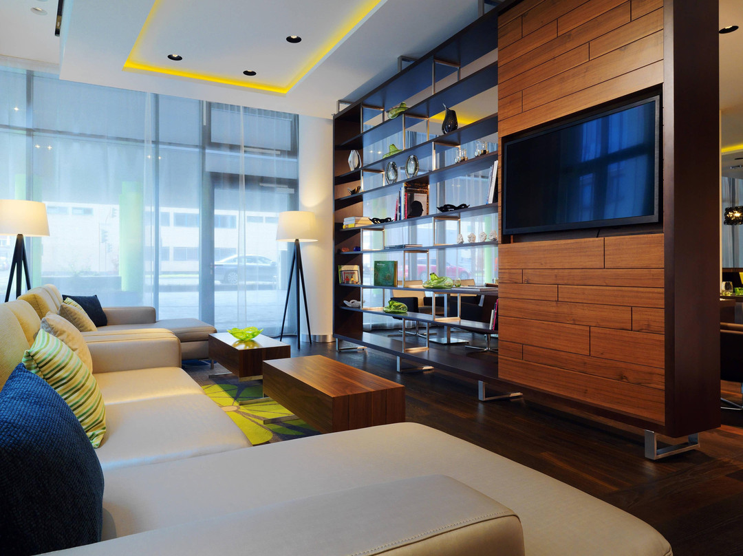 科隆万怡酒店主图