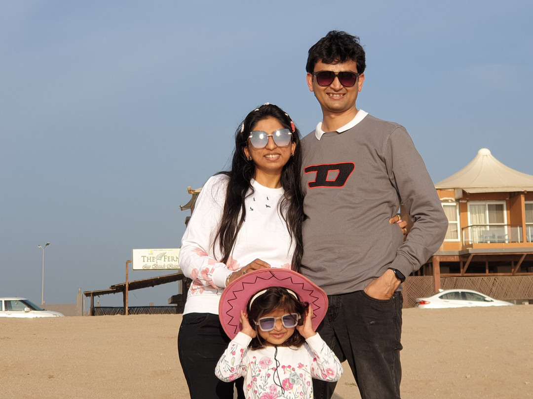 Madhavpur Beach景点图片