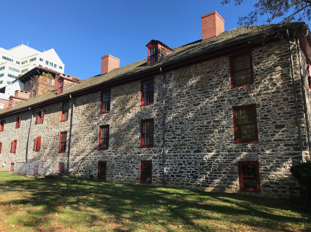 Old Barracks Museum景点图片