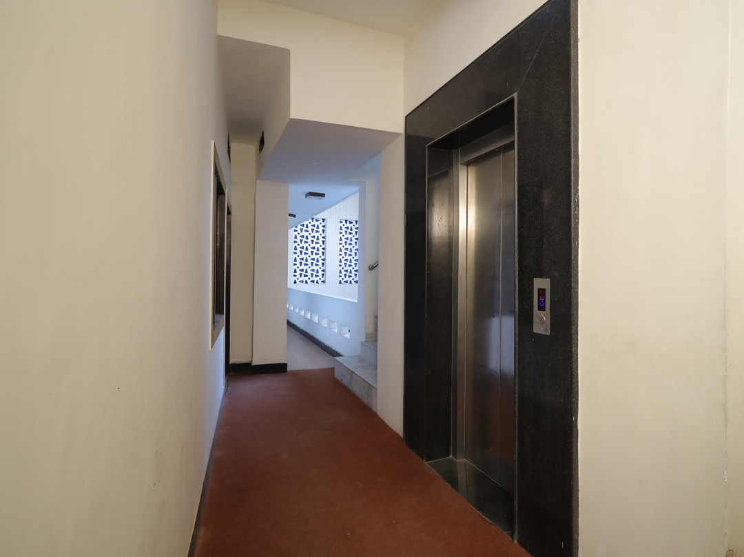 Hotel Vivek Continental主图