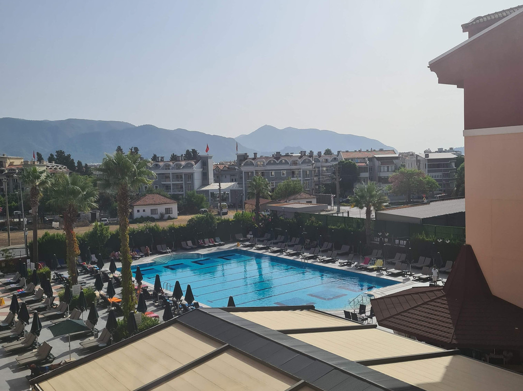 阿依达俱乐部酒店主图