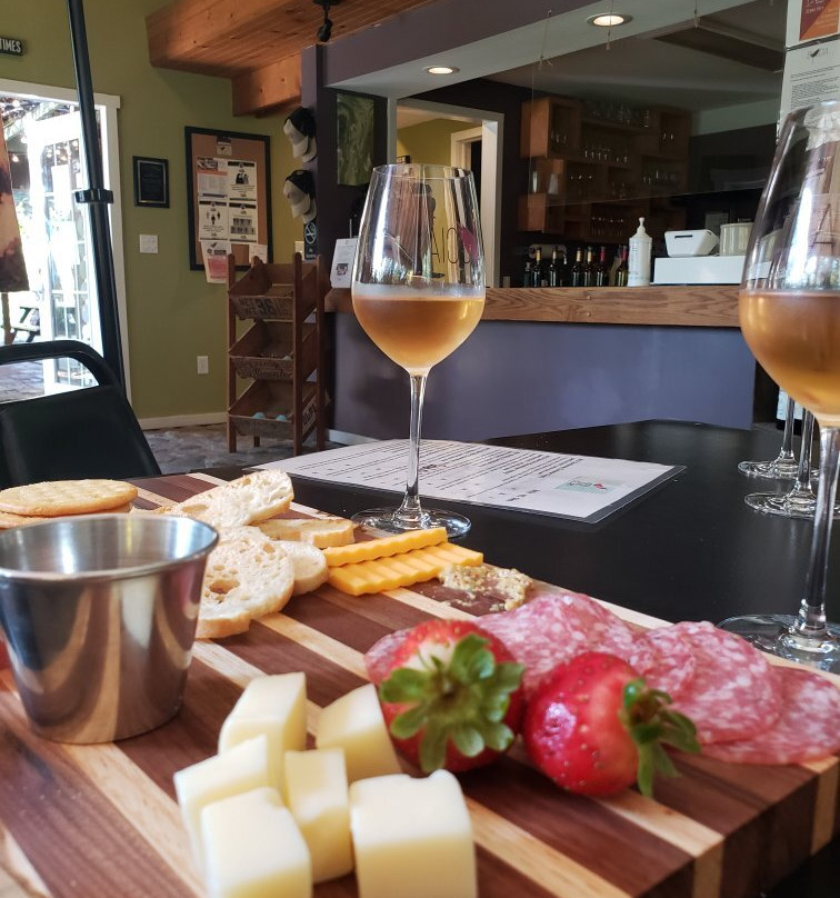 Buccia Vineyards Winery and B & B主图