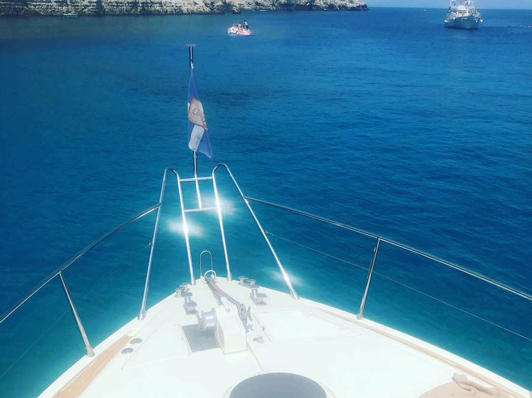 Lelaxos Cruises-罗德城必去景点