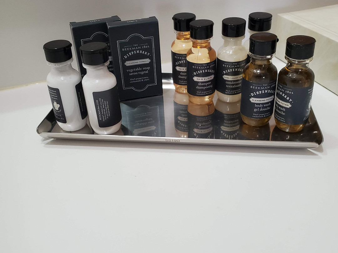 The Grasshopper Inn主图