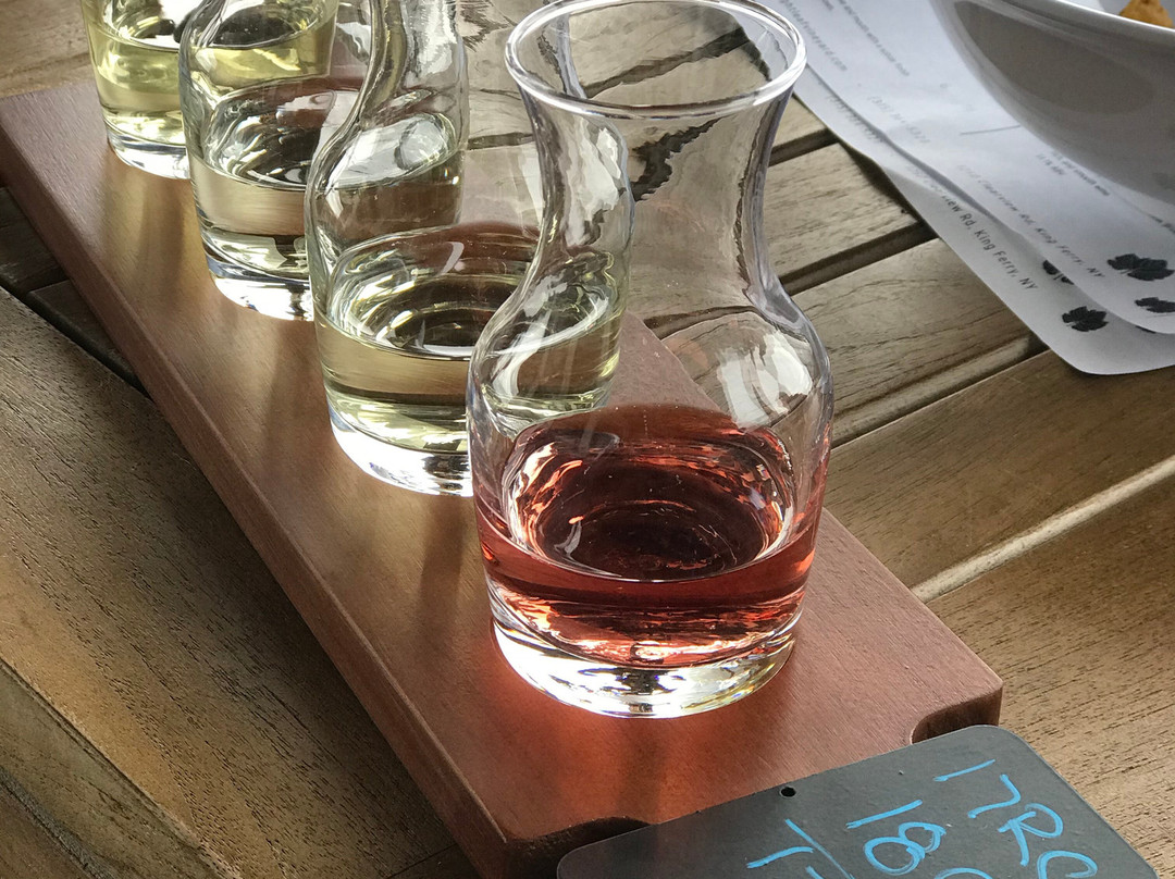 Bright Leaf Vineyard-King Ferry必去景点