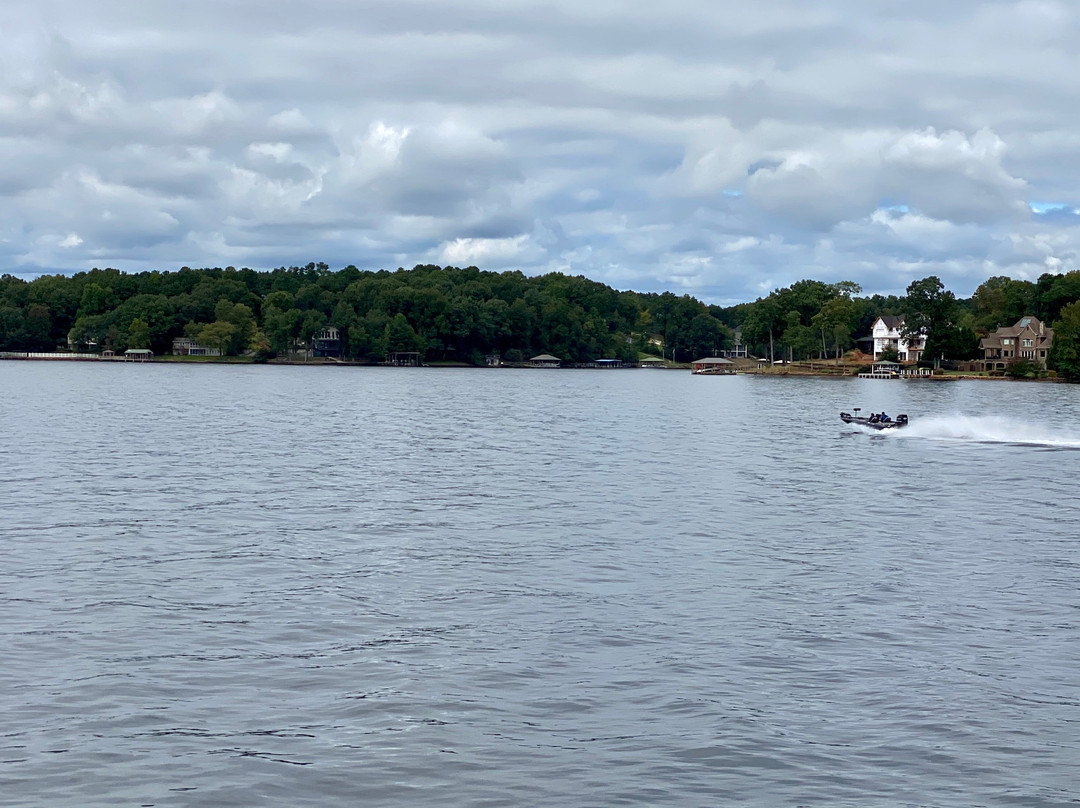 Queens Landing-穆尔斯维尔必去景点