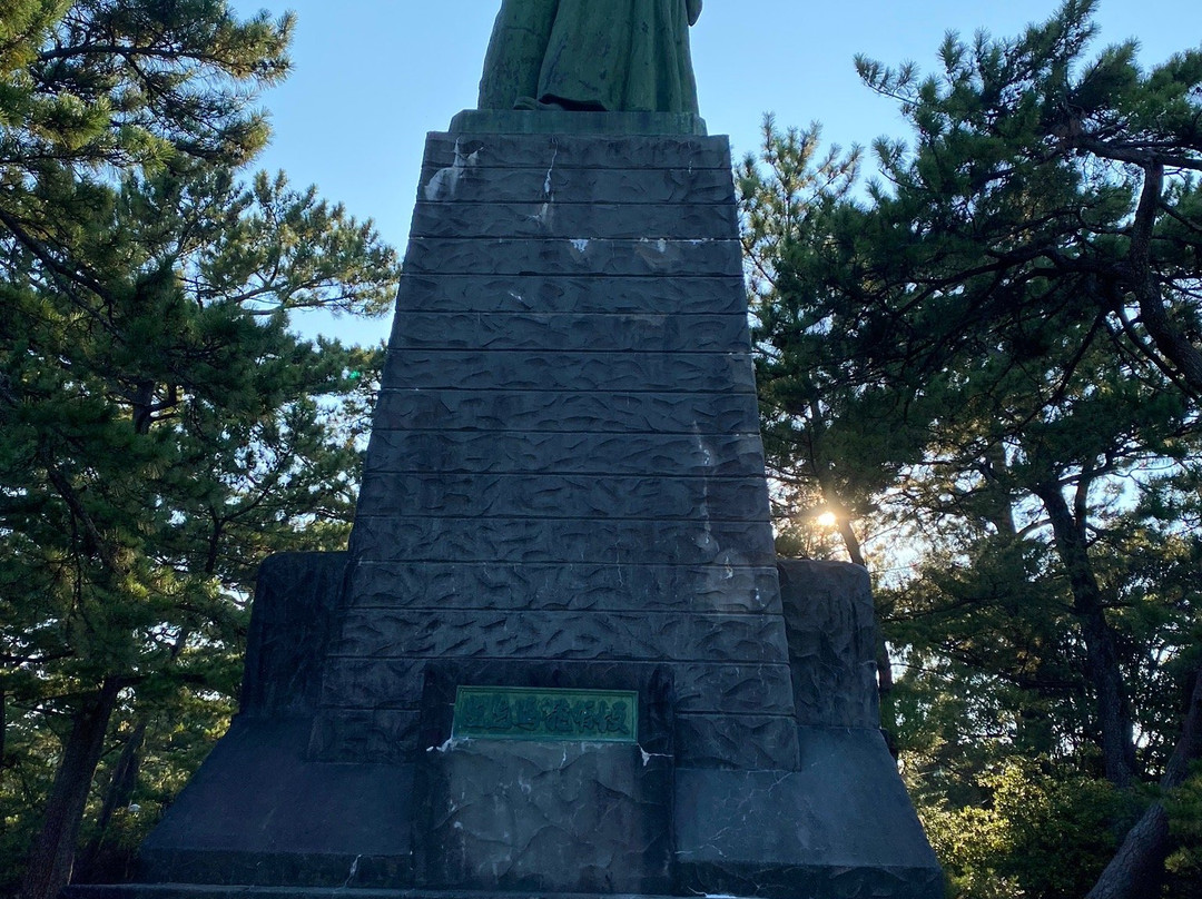 坂本龍馬像-高知市必去景点
