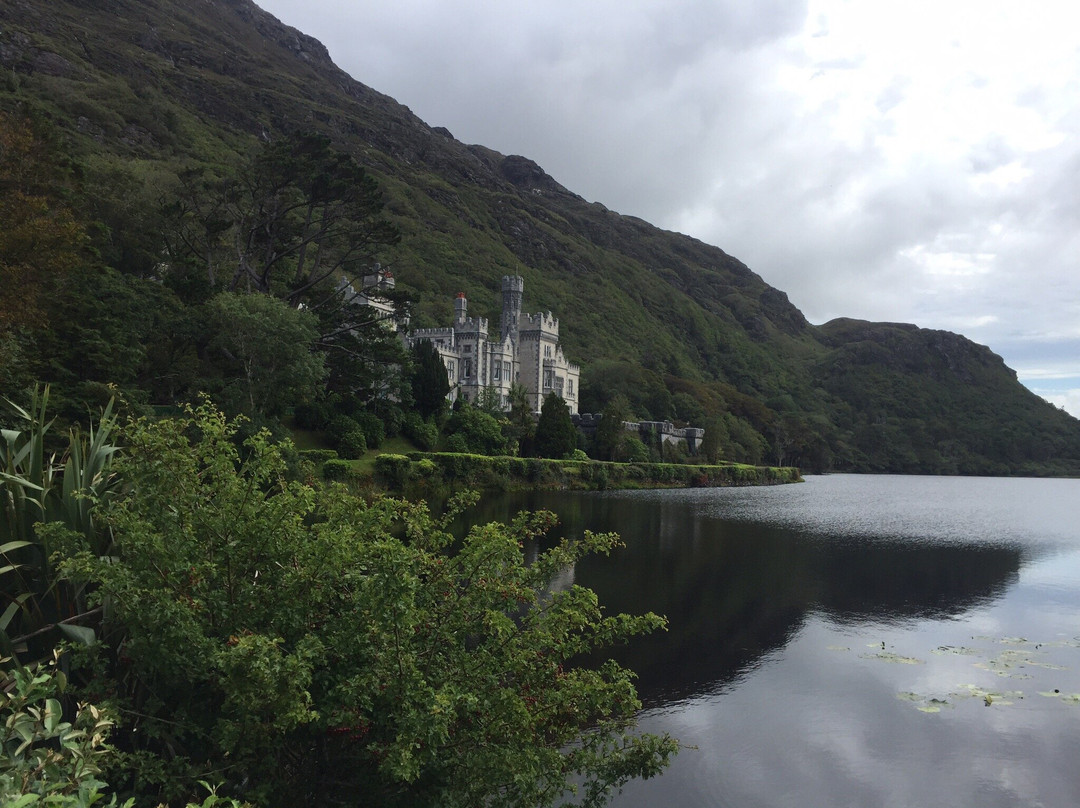 Kylemore Pass Hotel主图