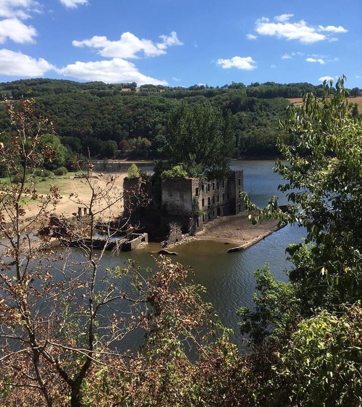 Chateaux de GRANDVAL-Teillet必去景点
