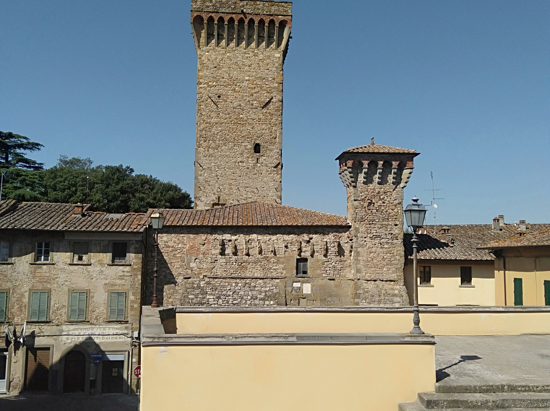 Piazza del Tribunale-Lucignano必去景点