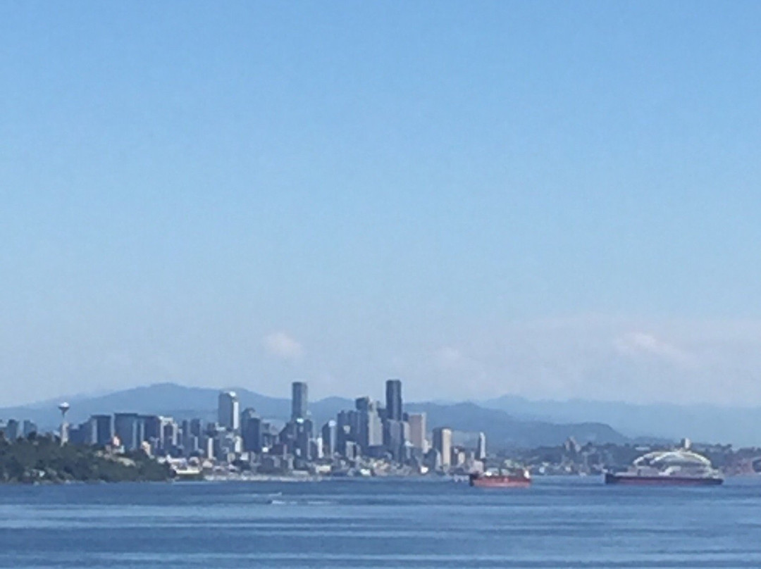 Skiff Point Guest House主图