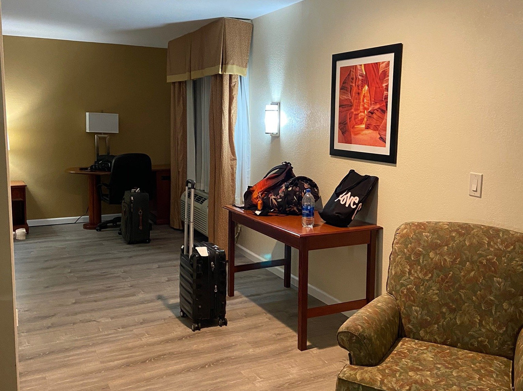 Spark by Hilton Rock Springs主图