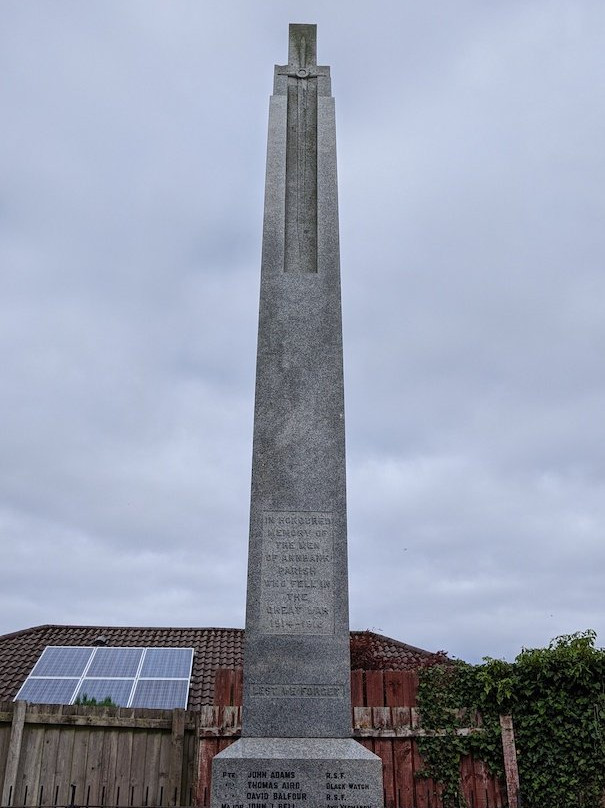 Mossblown War Memorial景点图片