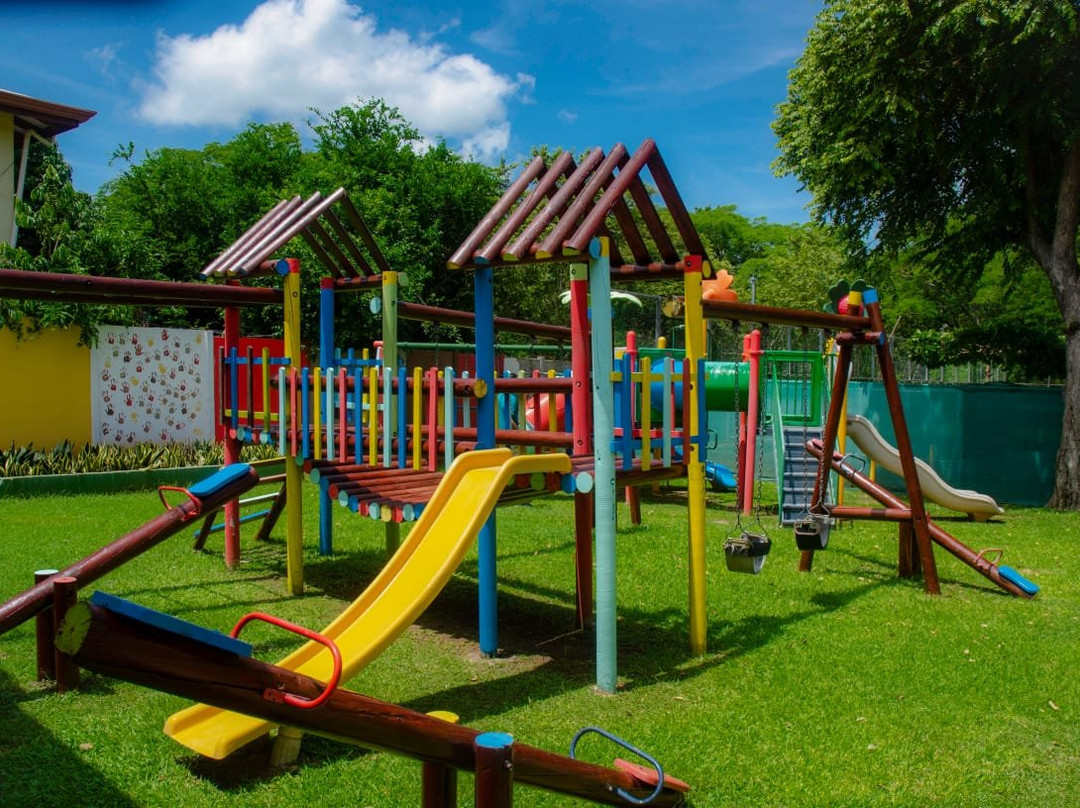 胡特伦斯别墅酒店主图