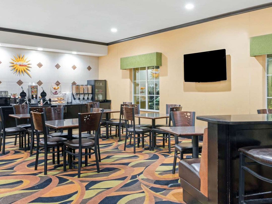 La Quinta Inn & Suites by Wyndham McAlester主图