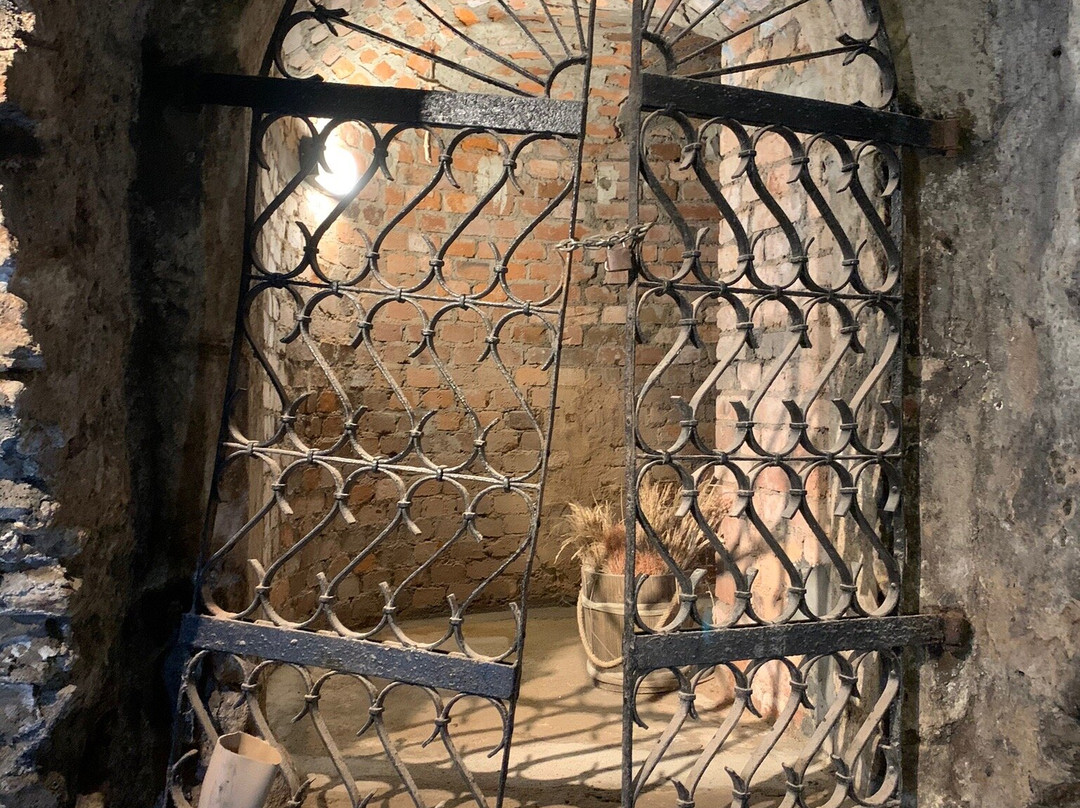 Underground City Trail景点图片