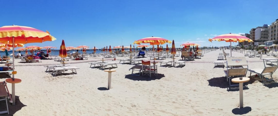 Cosmopol Hotel & Mare主图