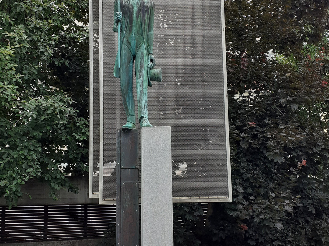 Monument to Jaan Tõnisson-塔尔图必去景点