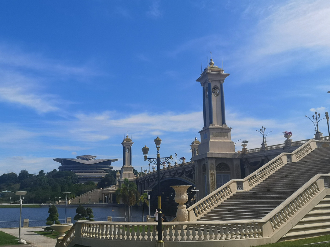 Seri Gemilang Bridge-太子城必去景点