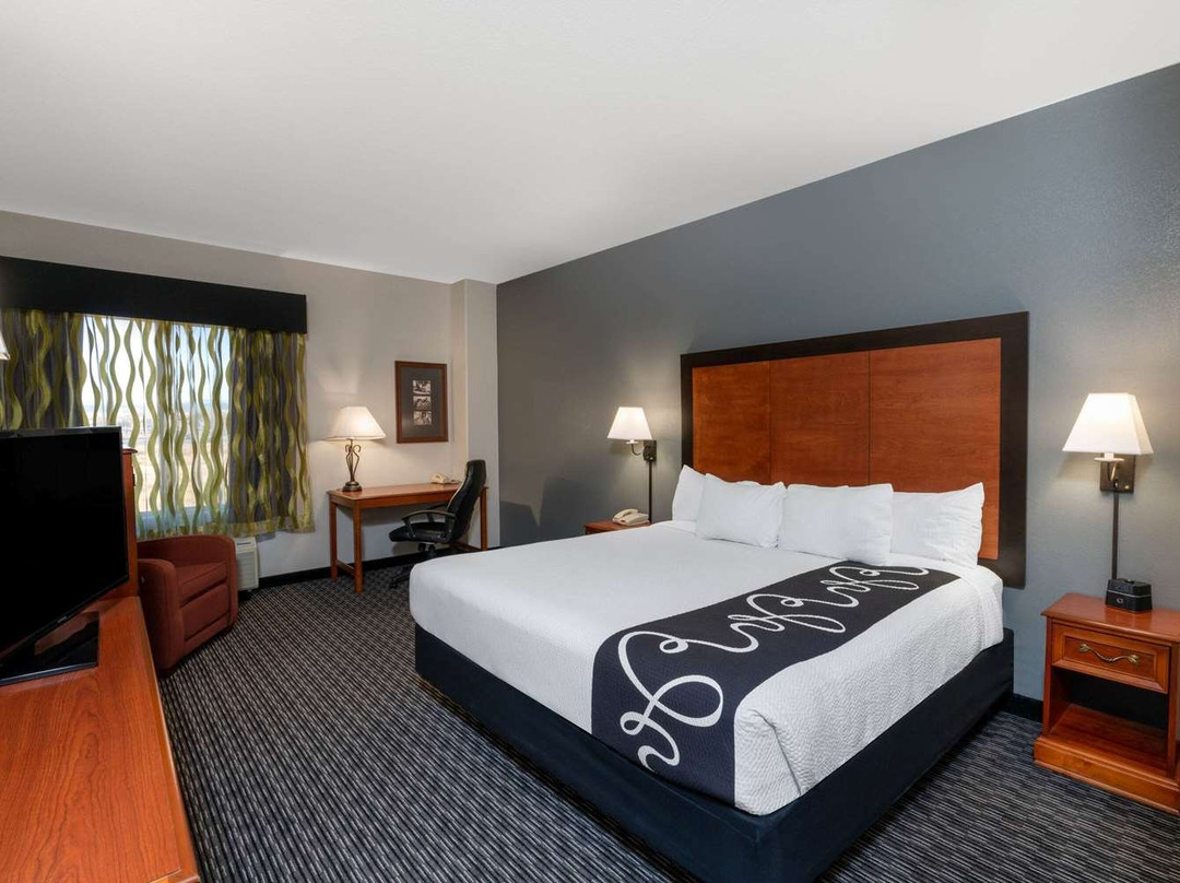 La Quinta Inn & Suites by Wyndham Rifle主图