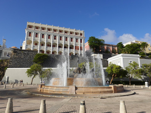 Roots Fountain-圣胡安必去景点