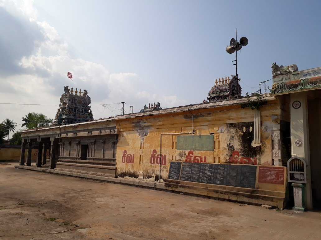 Tripuranthaka Swamy Temple景点图片