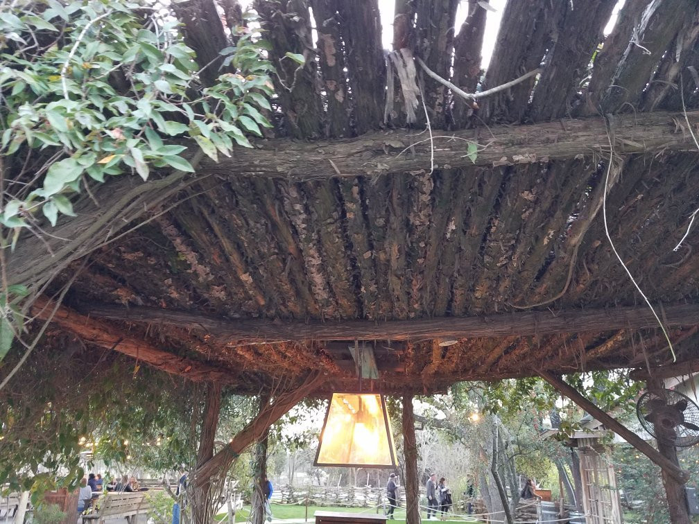 Salt Lick Cellars-Driftwood必去景点