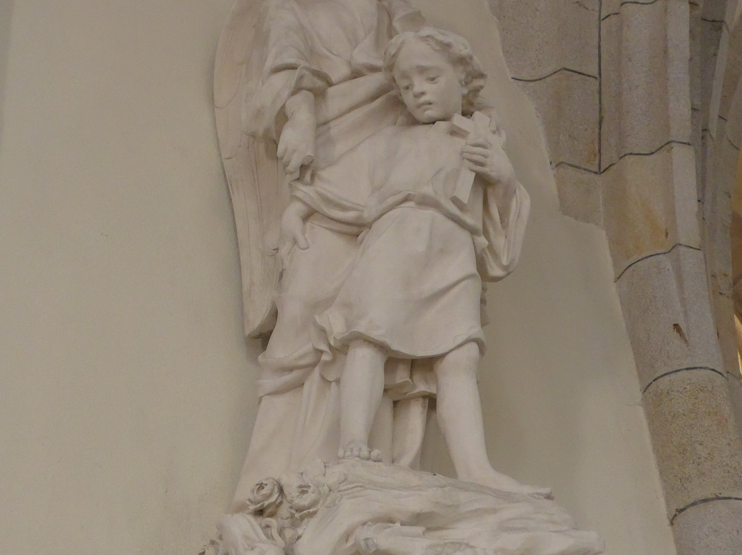 Église Saint Mathieu-坎佩尔必去景点