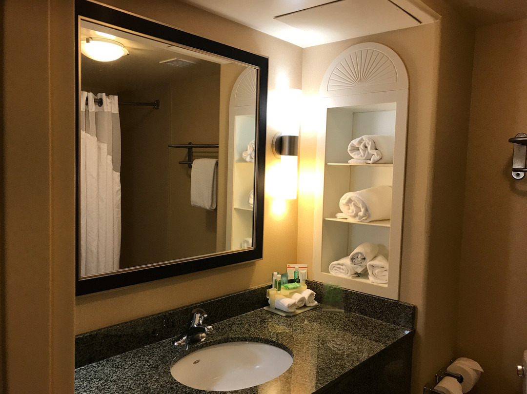 Holiday Inn Express & Suites Fresno Northwest-herndon By IHG主图
