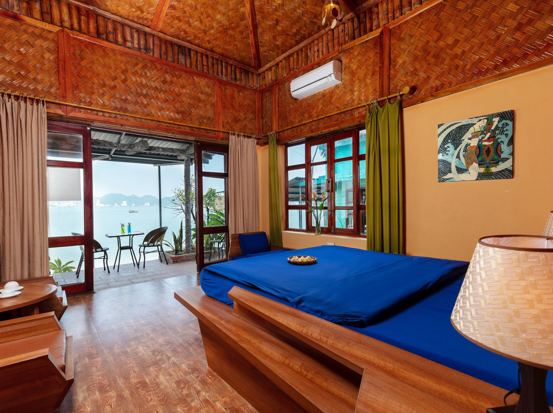 Tropical Beach Villa Resort主图