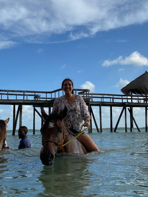 杜艮海滩旅舍主图