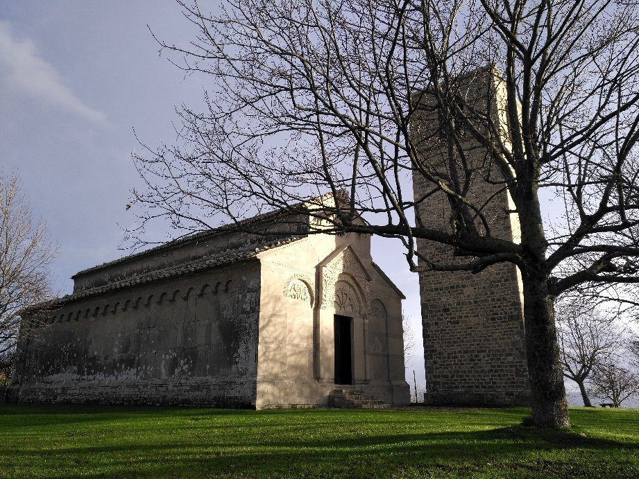 Chiesa di Santa Maria della Strada-Matrice必去景点