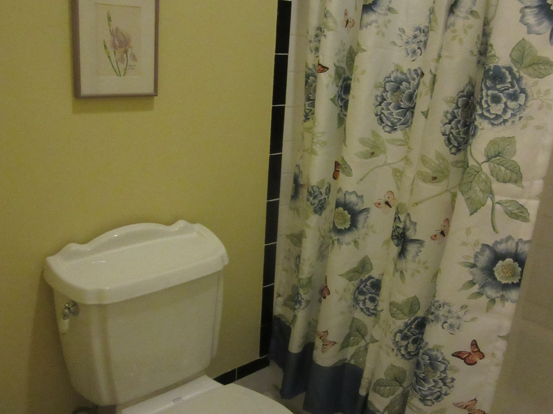 White Garden Inn主图