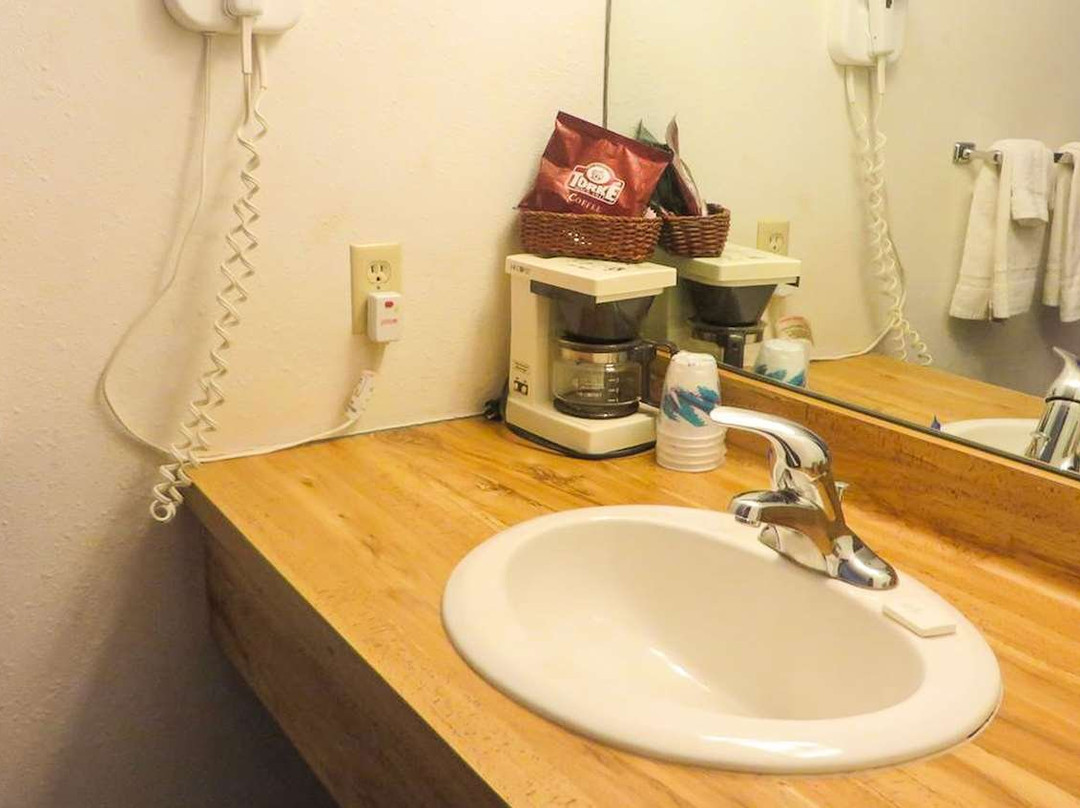 Voyageur Inn and Conference Center主图