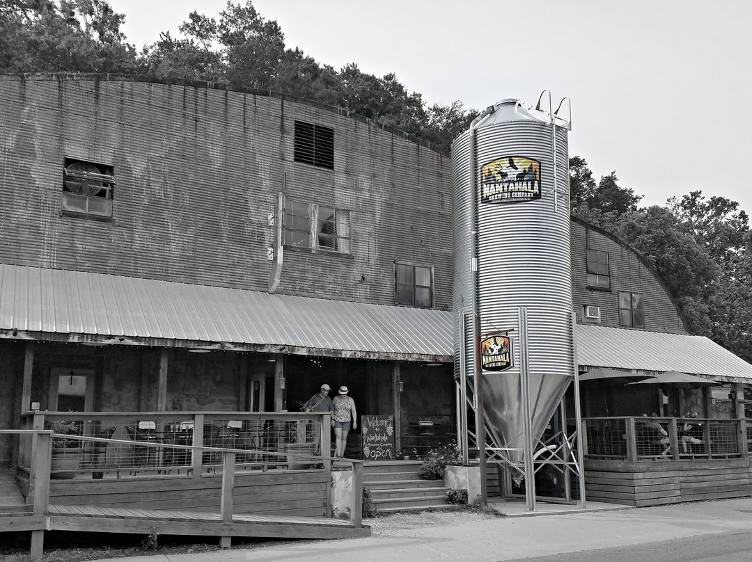 Nantahala Brewing Company Taproom, Smokehouse & Brewery景点图片