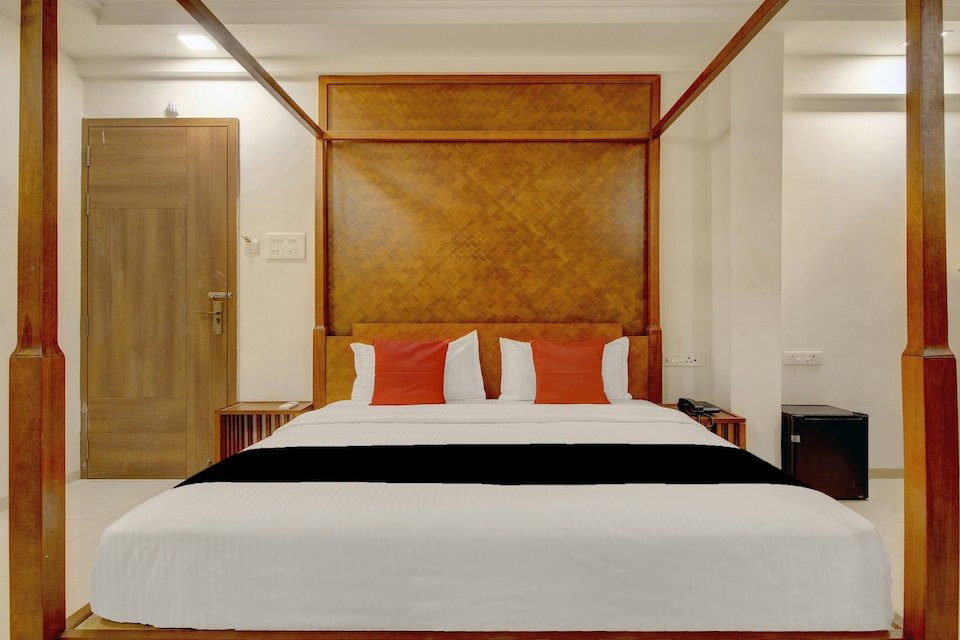 Capital O 40790 Hotel Triveni主图