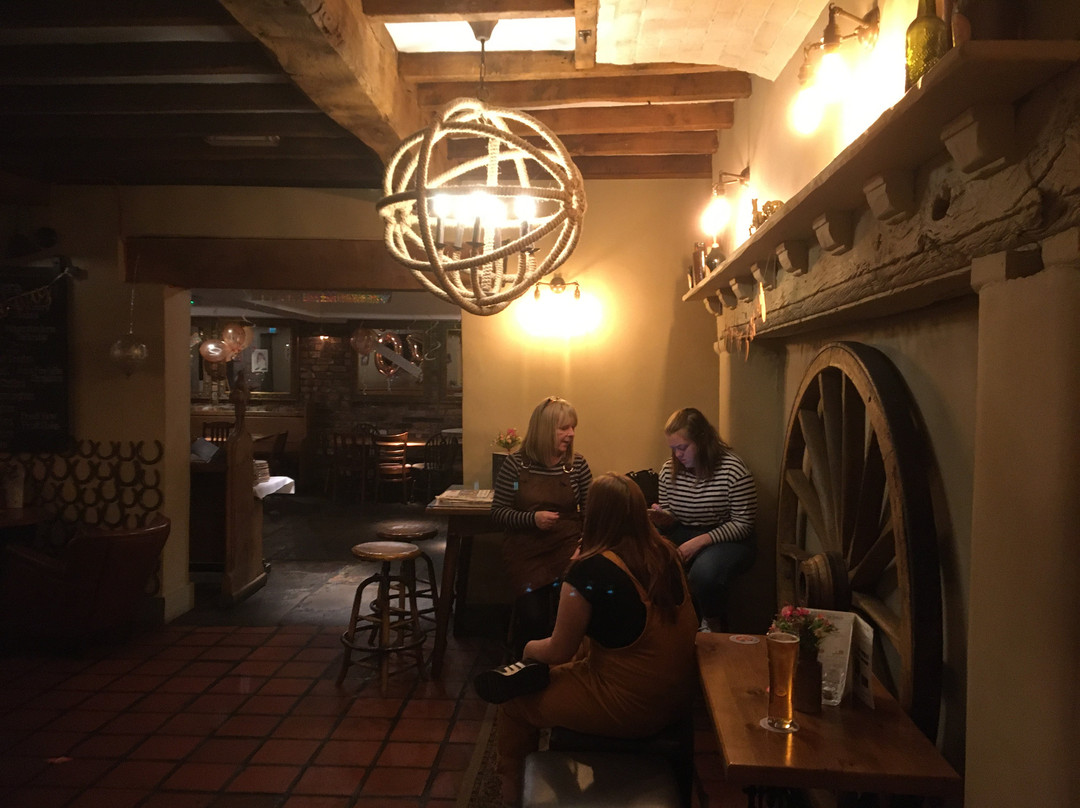 The Littleton Arms Hotel主图